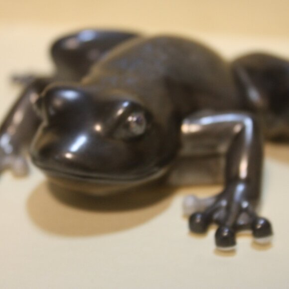 Resin Frog Figurine Trinket ,Mixed Color Unique - Picture 5 of 6